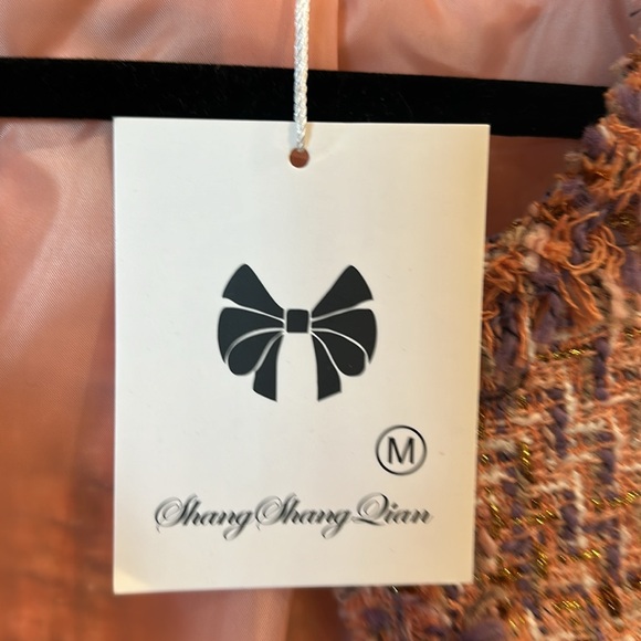 Woman’s Pink Code - Picture 3 of 3